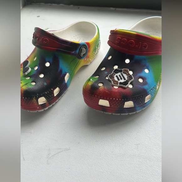 Crocs - Picture 2 of 3